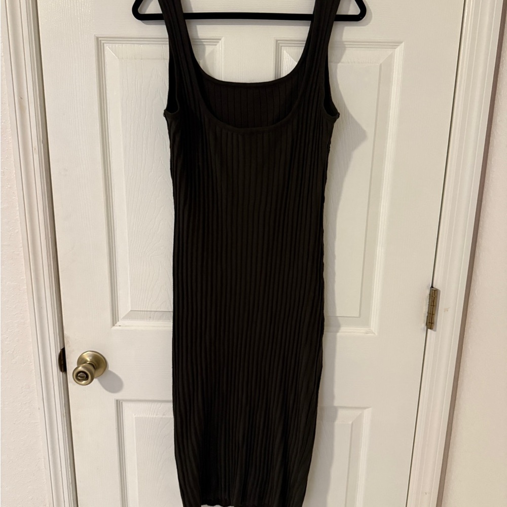 Elegant Hunter Green Sleeveless Dress